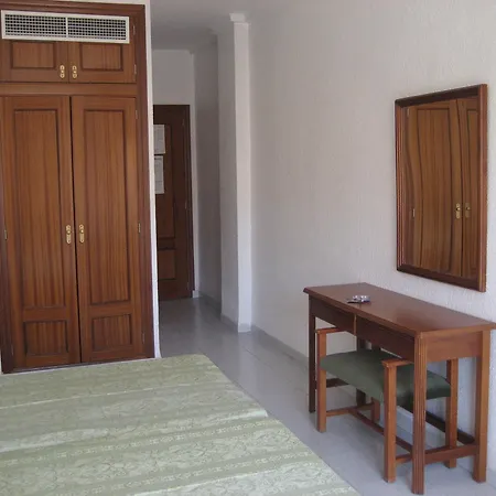 Riutort Hotel 3*